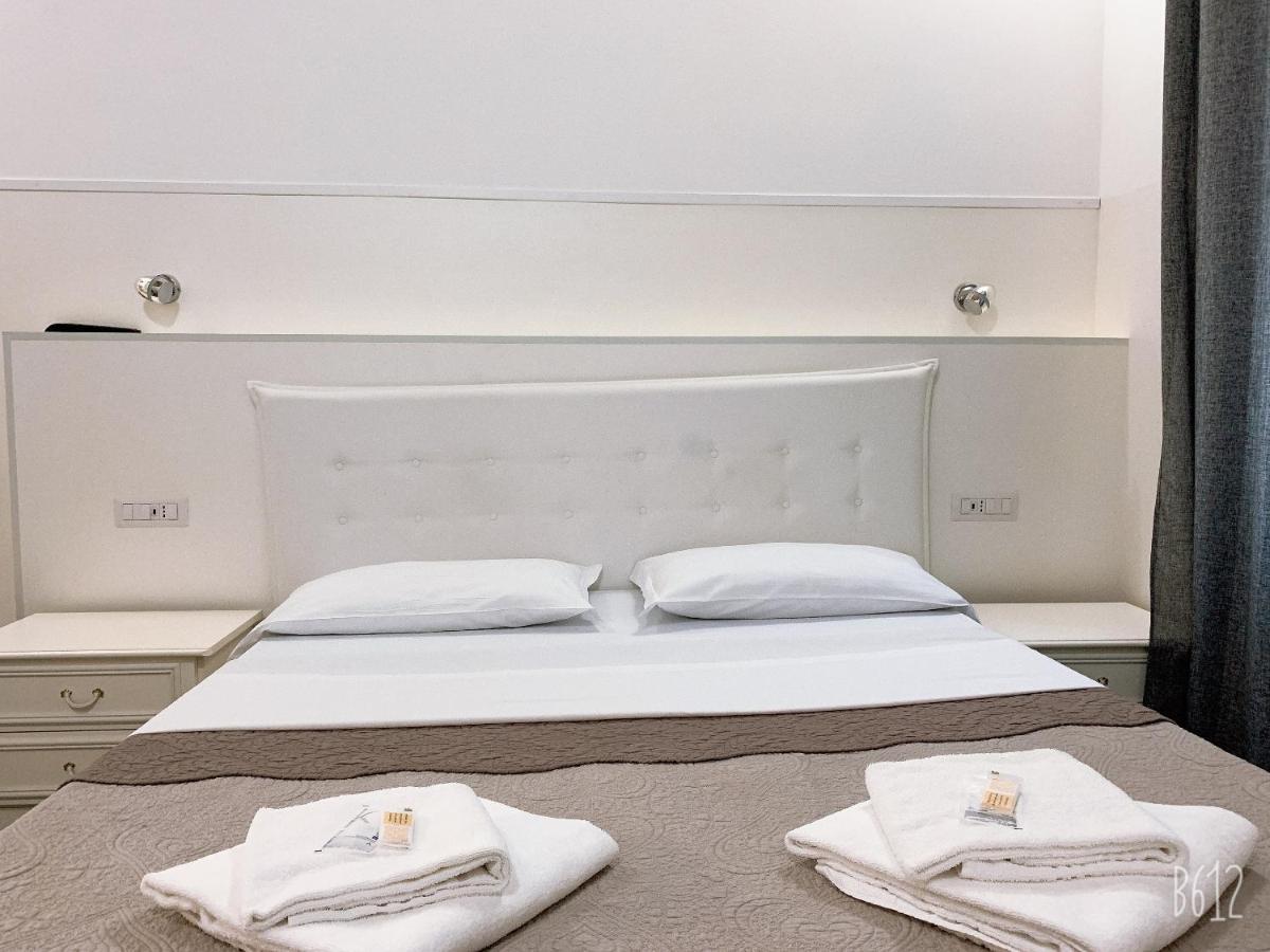 Golden Nice Apartment ローマ エクステリア 写真