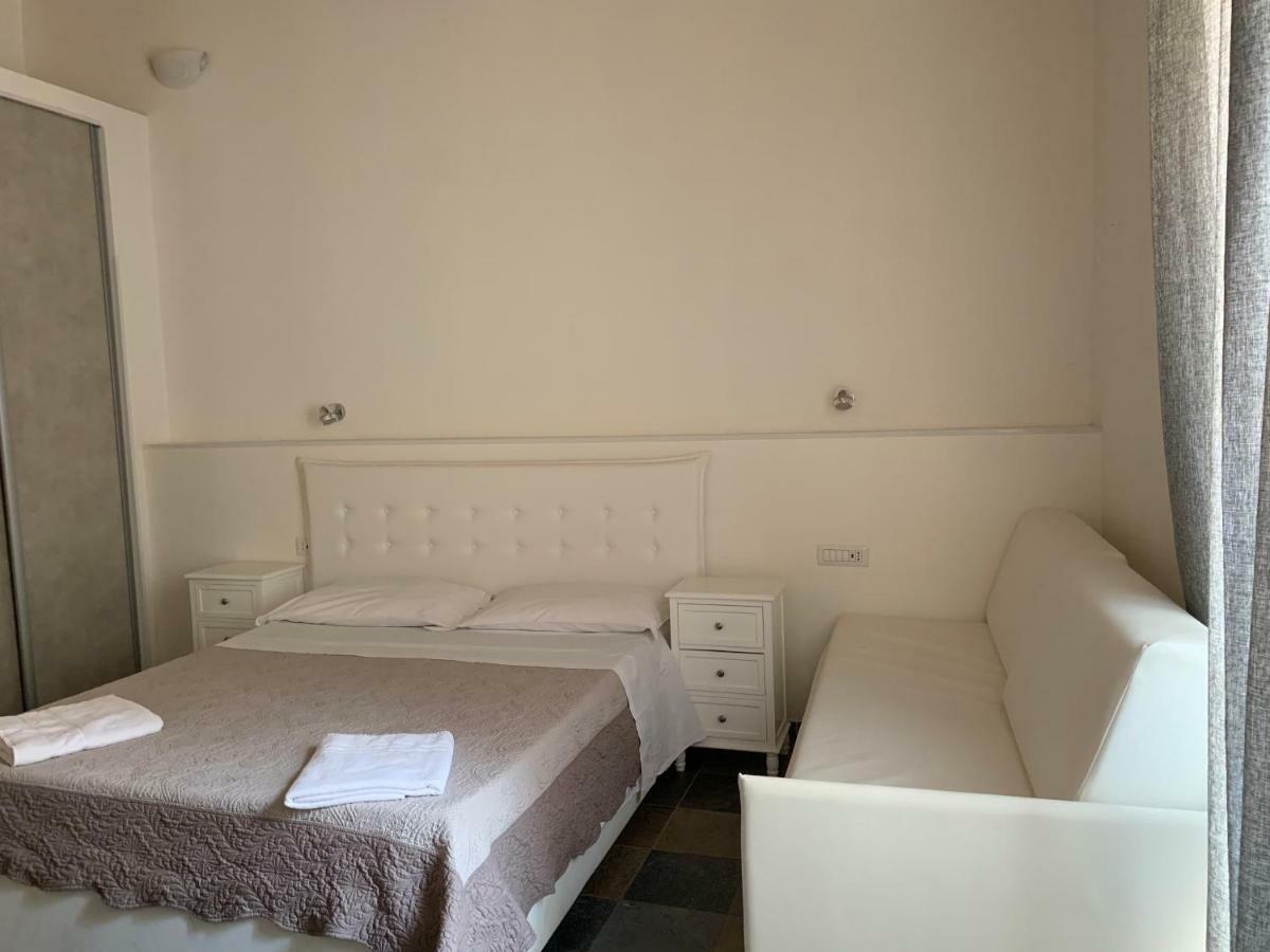 Golden Nice Apartment ローマ エクステリア 写真
